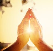 Calendar ortodox pentru ziua de 19 septembrie 2025: Sfinții pomeniți azi le îndeplinesc creștinilor cele mai arzătoare dorințe! Rugăciunea care trebuie rostită pe parcursul zilei